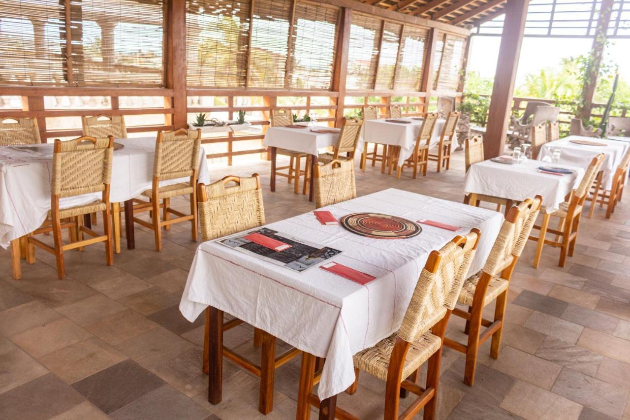Hotel Otsunami Lomé Buitenkant foto